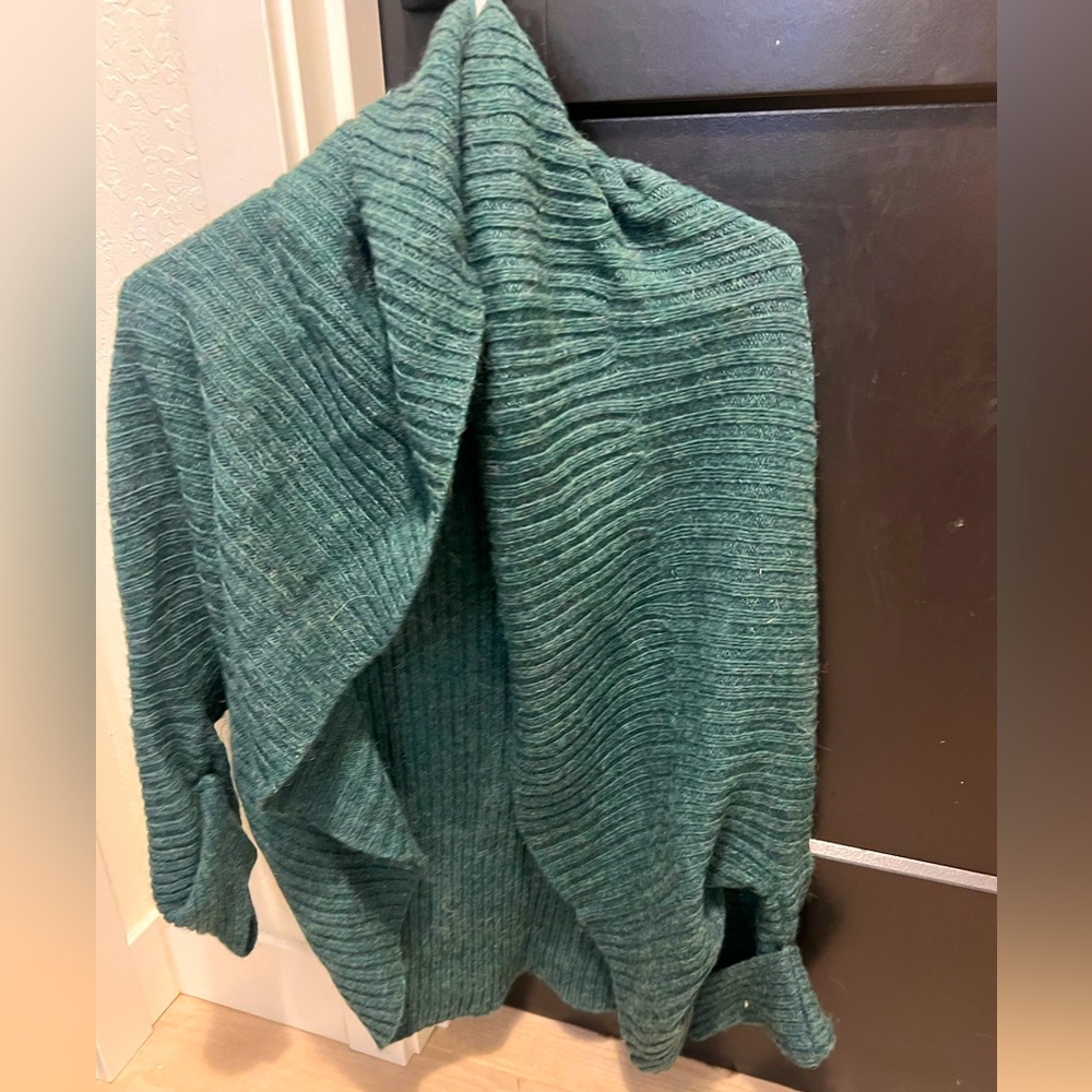 Women’s Banana Republic cardigan size M/L